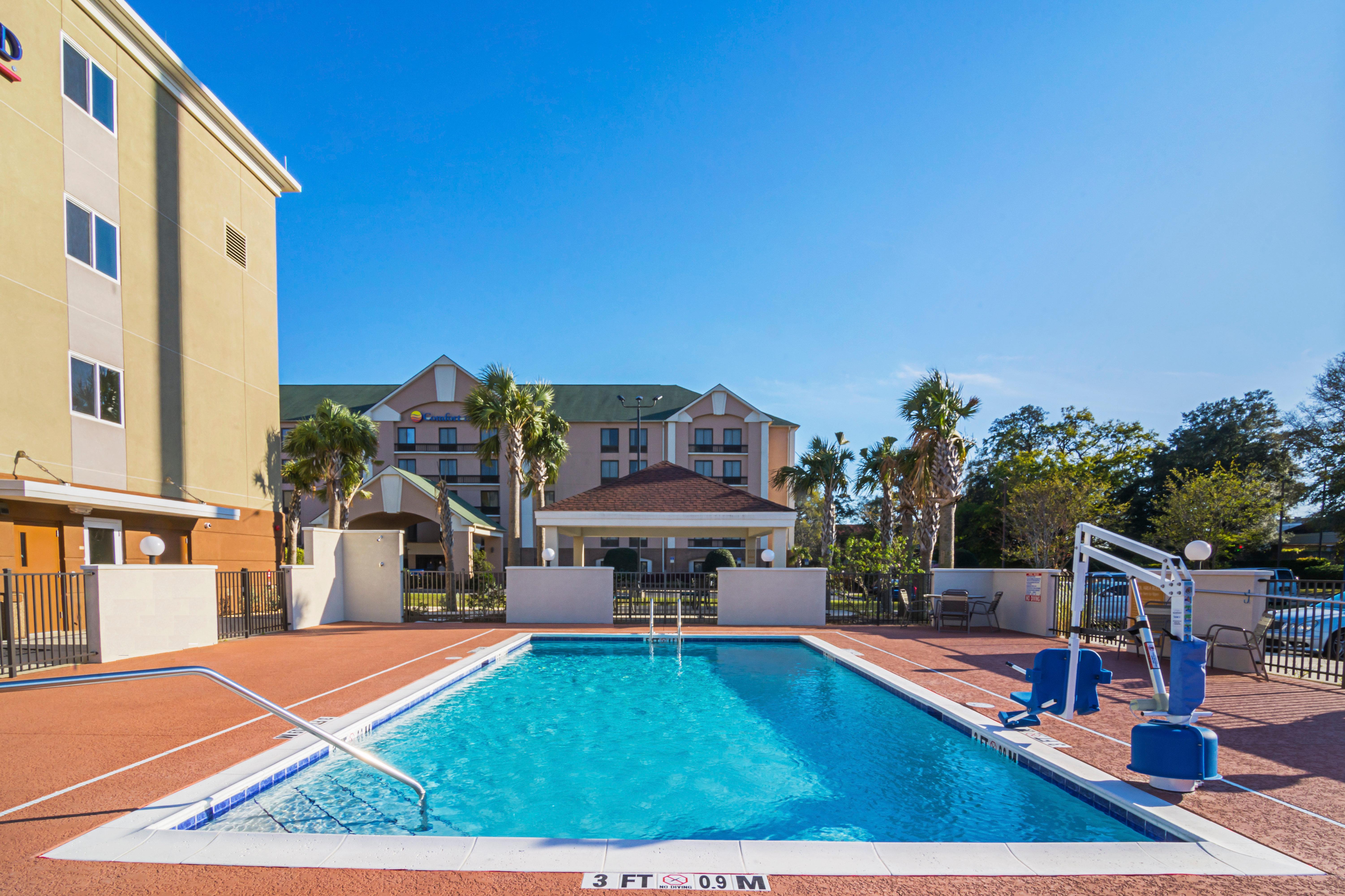 Candlewood Suites - Pensacola - University Area By Ihg Ferry Pass Exterior photo