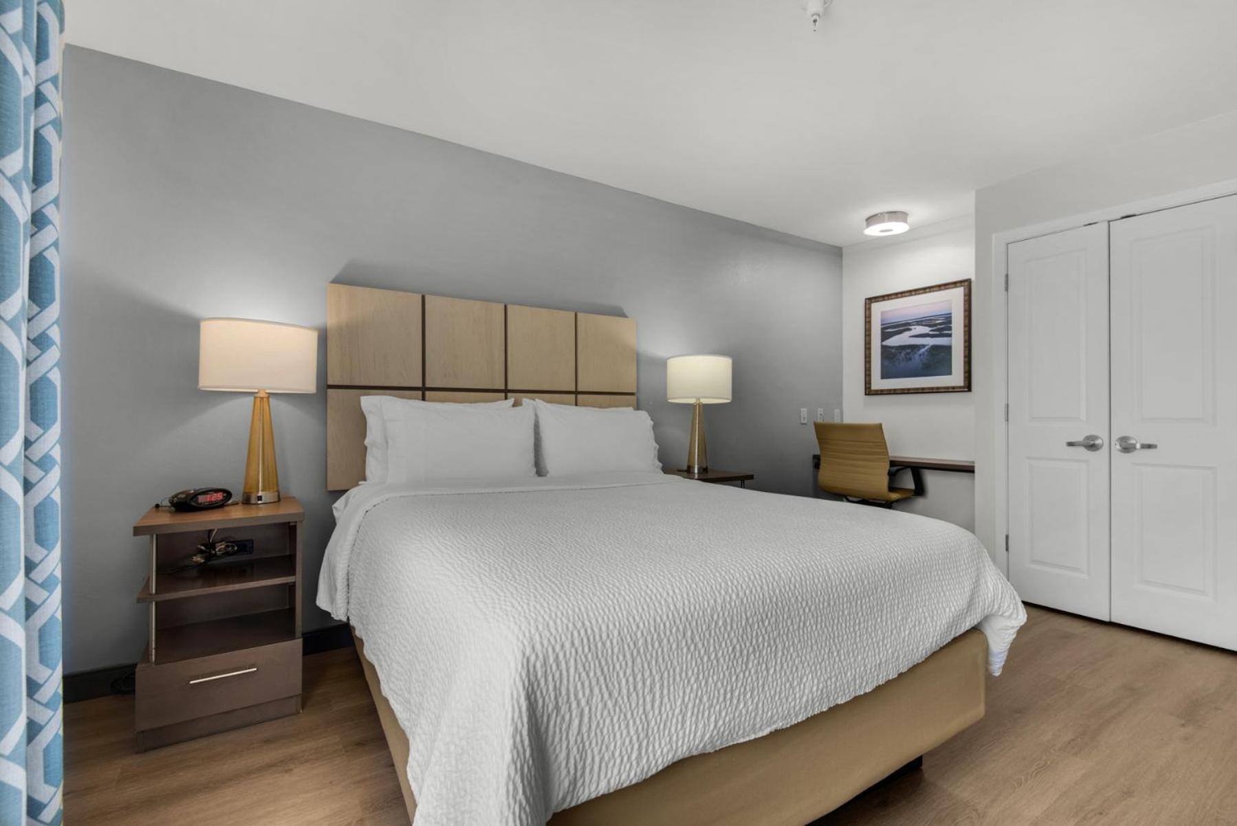 Candlewood Suites - Pensacola - University Area By Ihg Ferry Pass Exterior photo